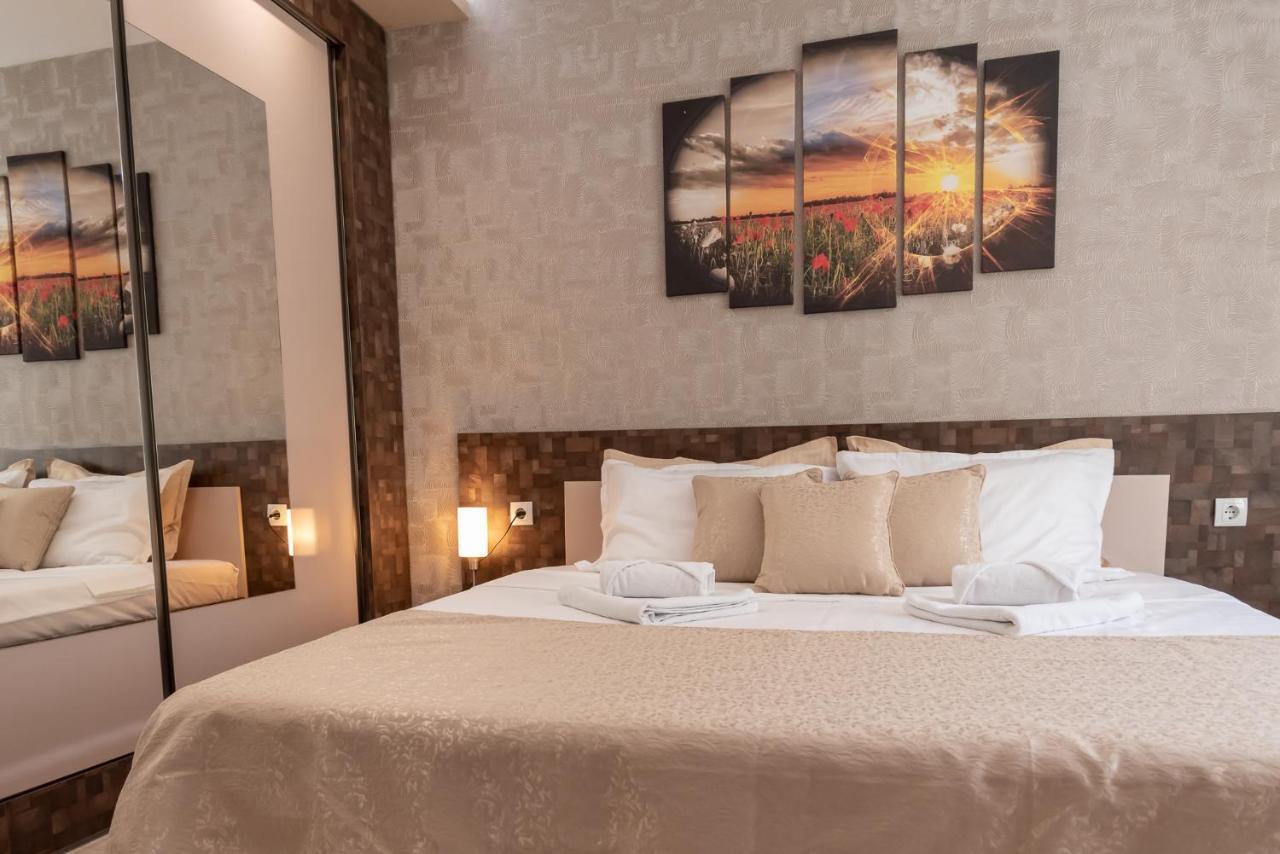 Apartment Central-Lux Велико Търново Екстериор снимка